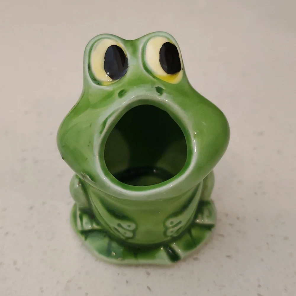 Vintage Ceramic Frog Toothpick Holder Japan - Picture 2 of 7